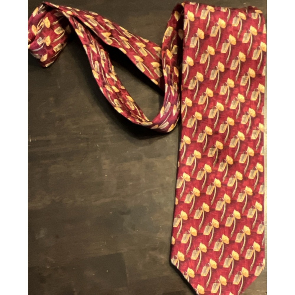 Ermenegildo Zegna Men's Red Silk Geometric Wovenโ Tie Made in Italy